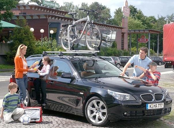 Zur guten Reisevorbereitung gehört auch das Unterhaltungsprogramm für die mitfahrenden Kinder Foto: GP/BMW